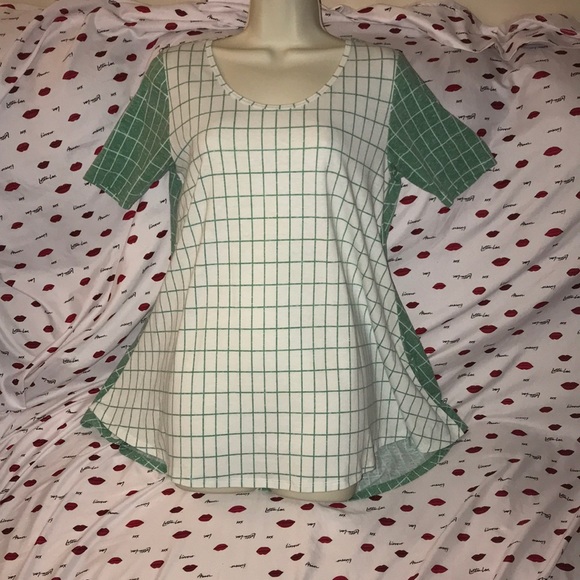 LuLaRoe green and white top 💕 XS - Picture 1 of 3